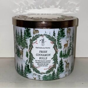 Bath & Body Works Fresh Cinnamon Rolls Scented Candle 3 Wick Discontinued New
